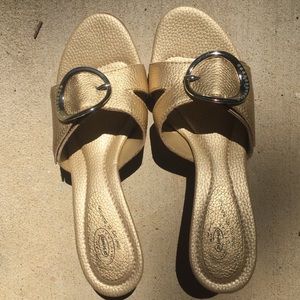 Matte Gold Pebble Leather Slide sandal